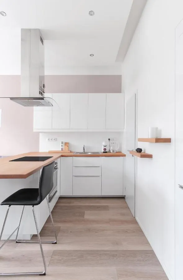 Prague Days - Minimalist Flat - Trendy Karlin Apartment Czech Republic