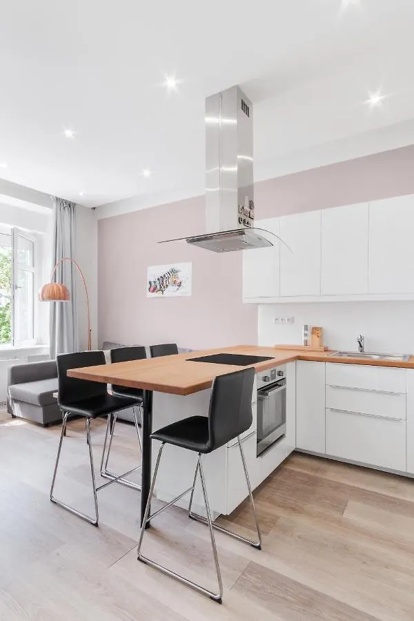 Prague Days - Minimalist Flat - Trendy Karlin Apartment