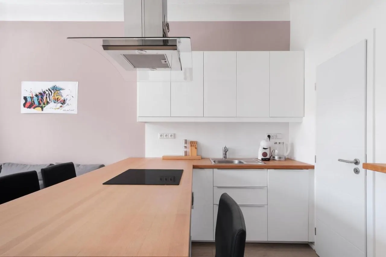 Prague Days - Minimalist Flat - Trendy Karlin Apartment Czech Republic