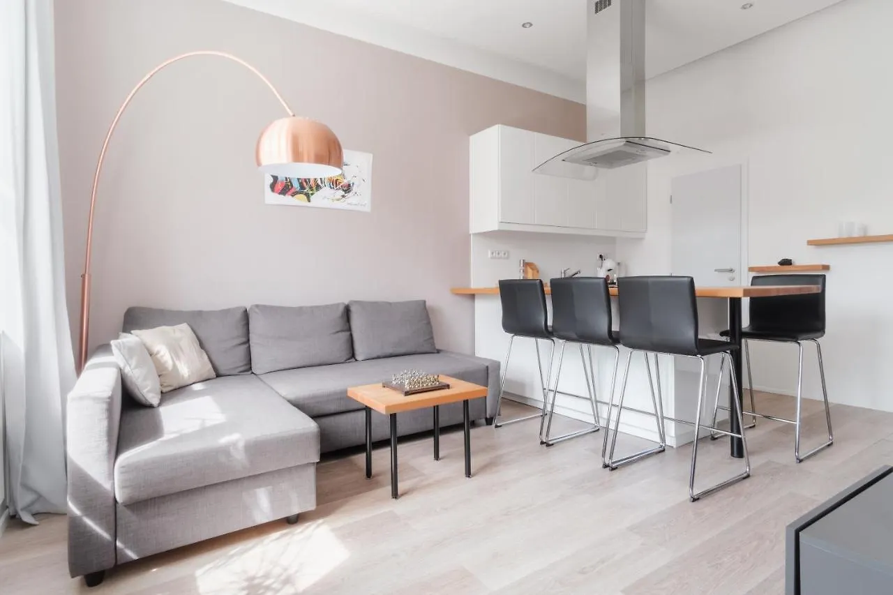Prague Days - Minimalist Flat - Trendy Karlin Apartment